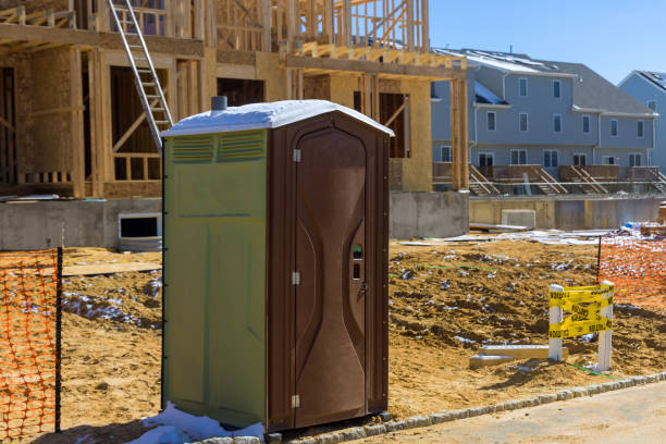 Portable Toilet Options We Offer in Gladeview, FL